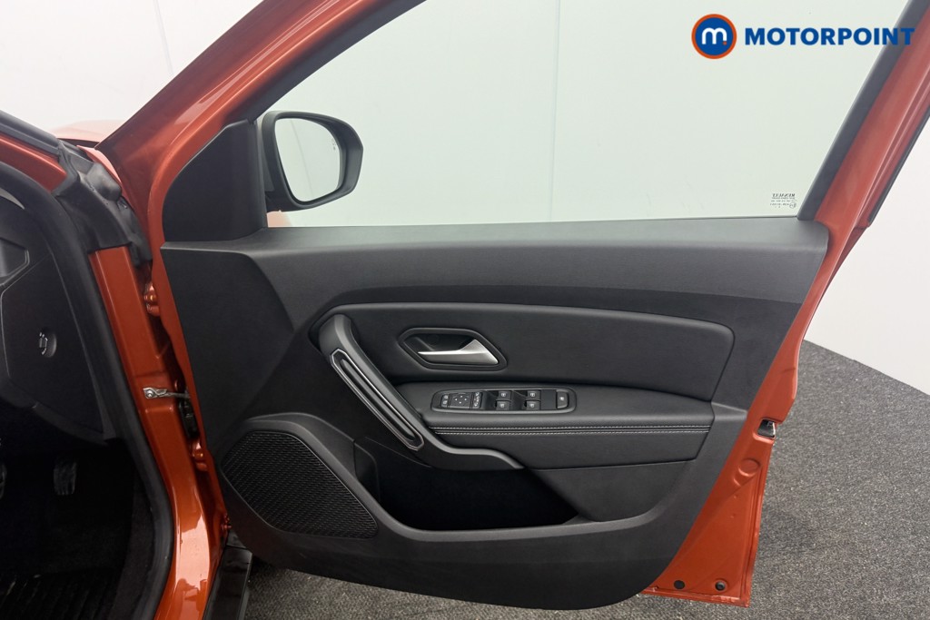 Dacia Duster Journey Manual Diesel SUV - Stock Number (1621142) - 9th supplementary image