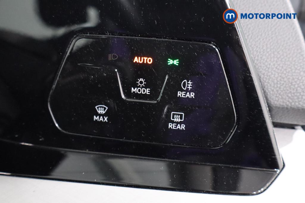 Volkswagen Golf Life Automatic Petrol Hatchback - Stock Number (1621192) - 12th supplementary image