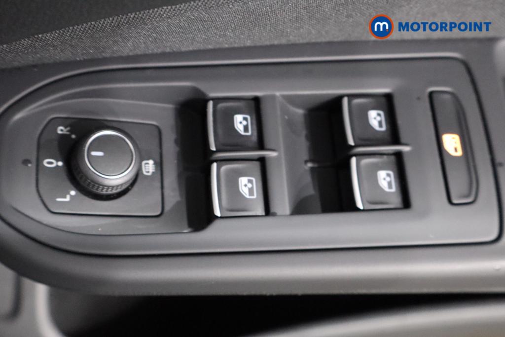 Volkswagen Golf Life Automatic Petrol Hatchback - Stock Number (1621192) - 13th supplementary image