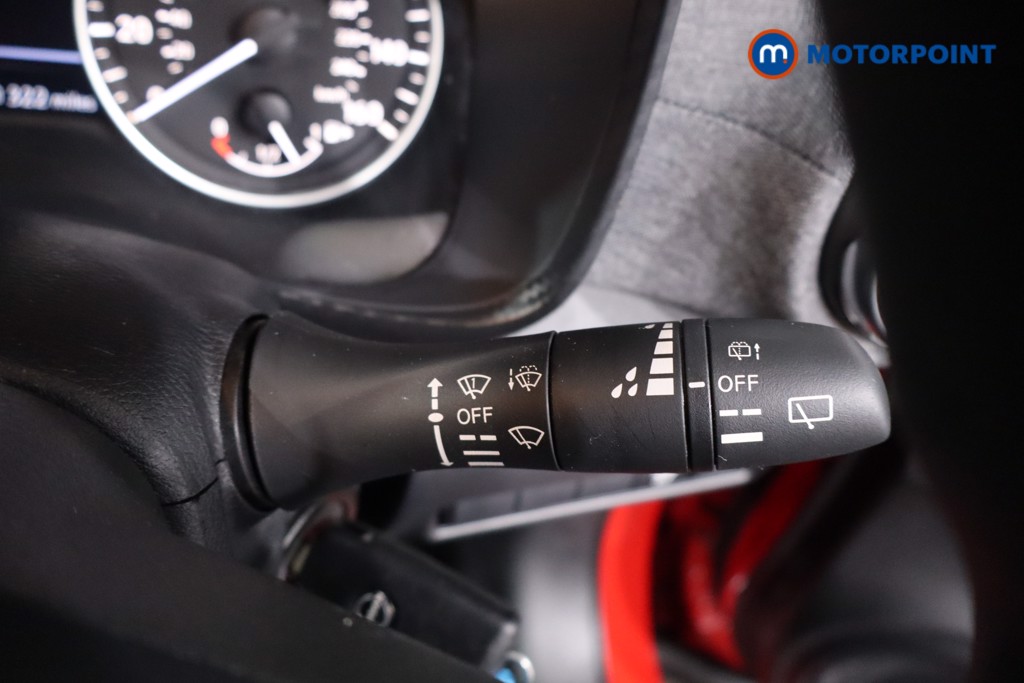 Nissan Juke Acenta Premium Manual Petrol SUV - Stock Number (1621208) - 15th supplementary image