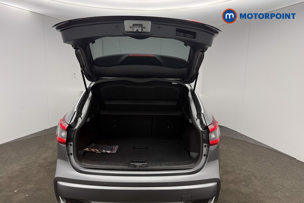 Nissan Qashqai Tekna-Plus Manual Petrol SUV - Stock Number (1621645) - 13th supplementary image