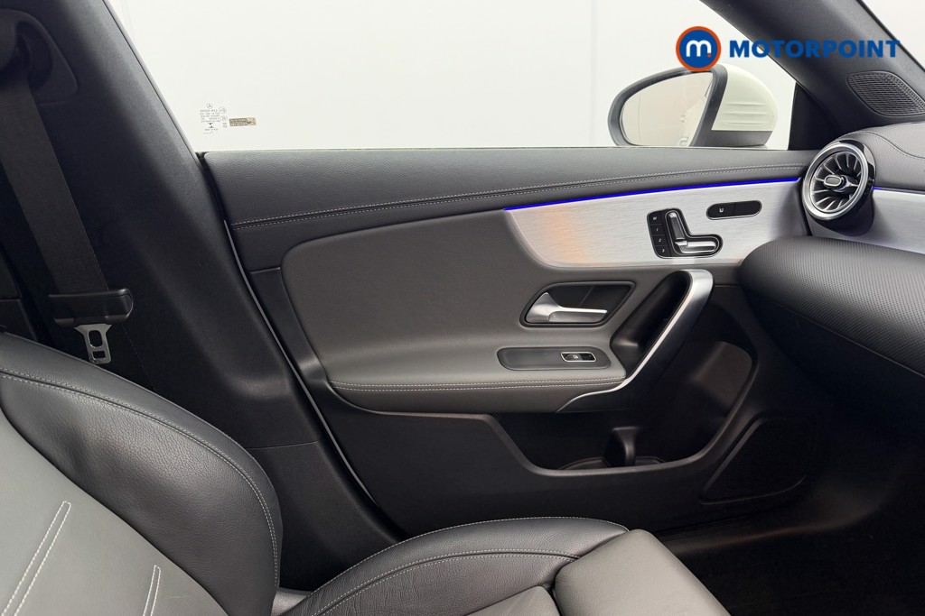 Mercedes-Benz CLA Amg Line Automatic Petrol Plug-In Hybrid Estate - Stock Number (1601397) - 6th supplementary image