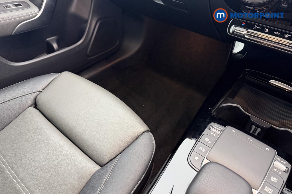 Mercedes-Benz CLA Amg Line Automatic Petrol Plug-In Hybrid Estate - Stock Number (1601397) - 7th supplementary image