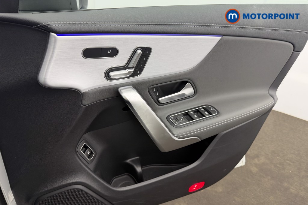 Mercedes-Benz CLA Amg Line Automatic Petrol Plug-In Hybrid Estate - Stock Number (1601397) - 9th supplementary image