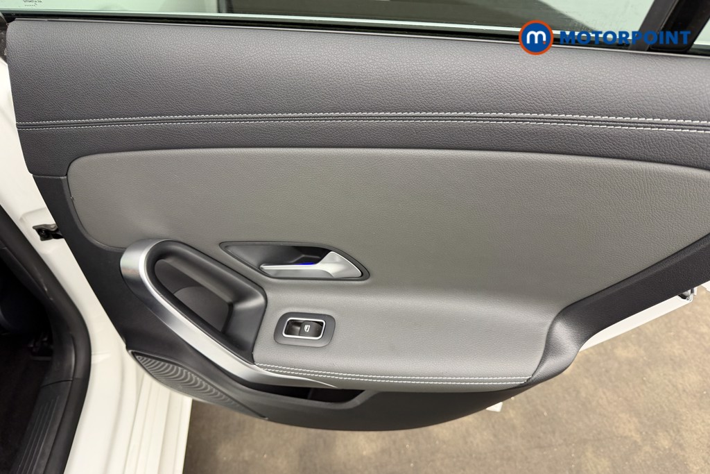 Mercedes-Benz CLA Amg Line Automatic Petrol Plug-In Hybrid Estate - Stock Number (1601397) - 12th supplementary image