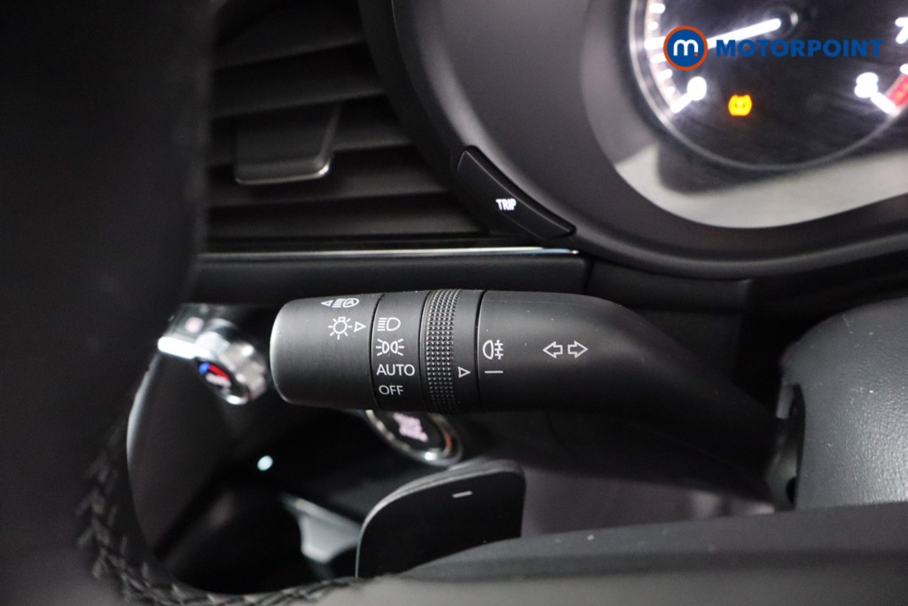 Mazda 3 Exclusive-Line Automatic Petrol Hatchback - Stock Number (1609358) - 14th supplementary image