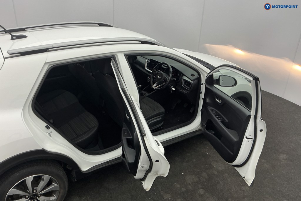 KIA Stonic 2 Manual Petrol SUV - Stock Number (1610043) - 5th supplementary image