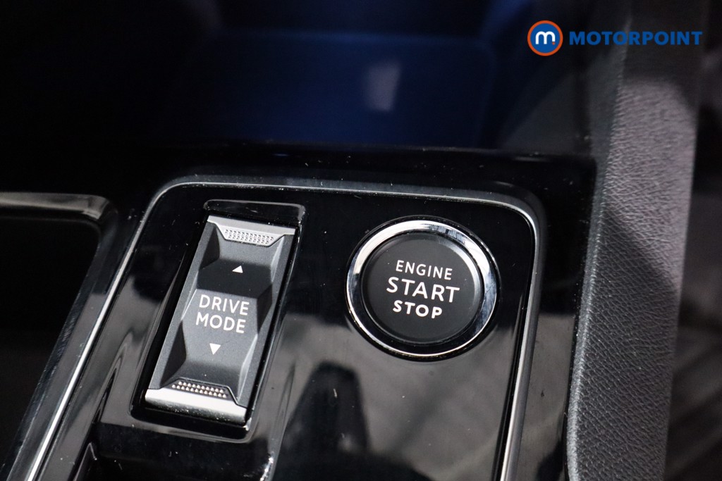 Peugeot 3008 Allure Automatic Petrol Plug-In Hybrid SUV - Stock Number (1611128) - 16th supplementary image