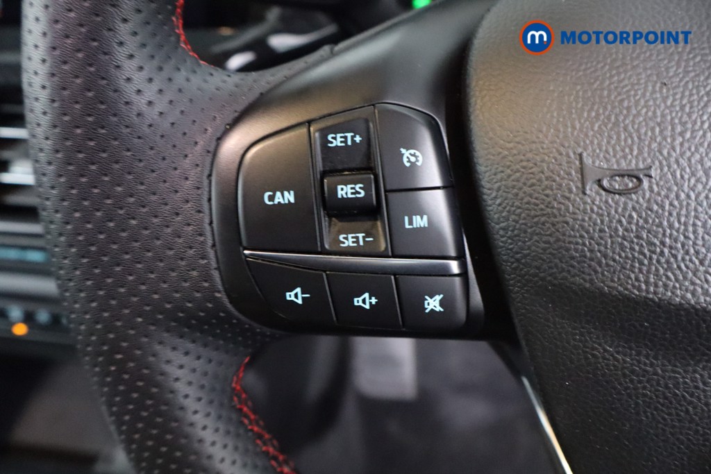 Ford Focus St-Line Manual Petrol Estate - Stock Number (1611836) - 7th supplementary image