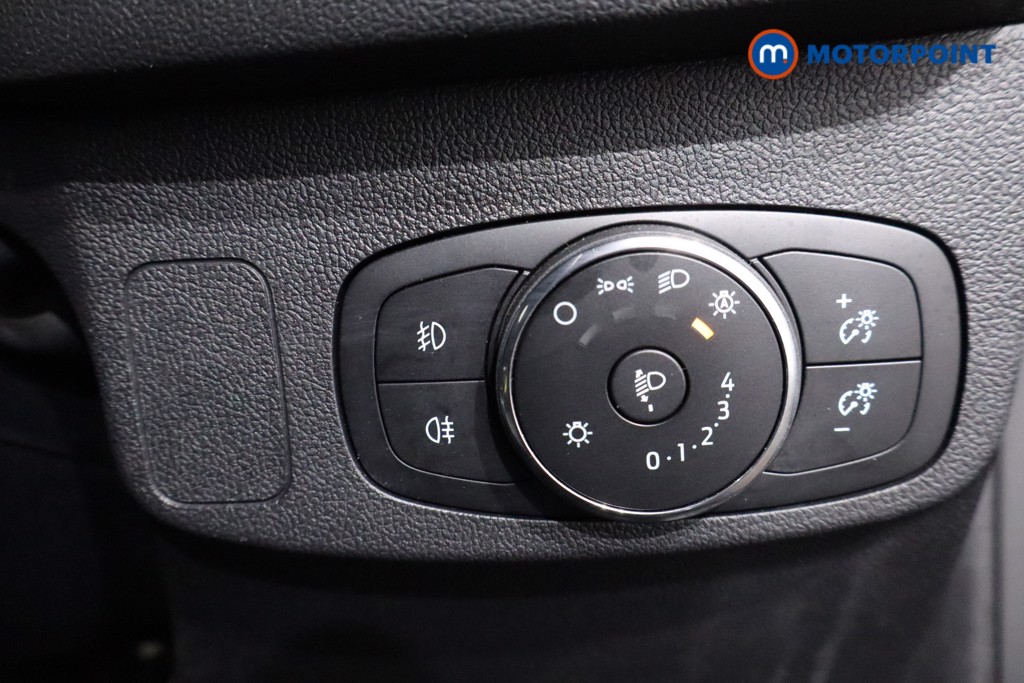 Ford Focus St-Line Manual Petrol Estate - Stock Number (1611836) - 15th supplementary image