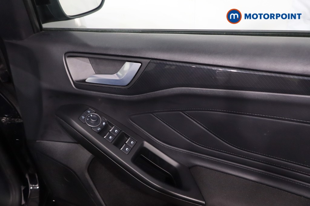 Ford Focus St-Line Manual Petrol Estate - Stock Number (1611836) - 22nd supplementary image