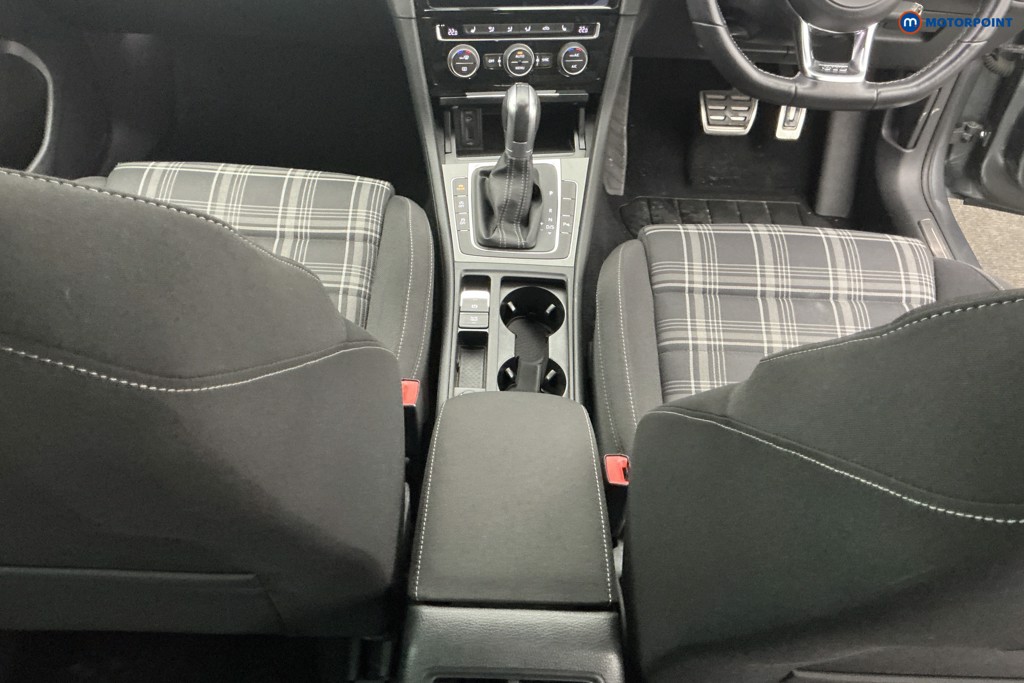 Volkswagen Golf GTD Automatic Diesel Hatchback - Stock Number (1613946) - 5th supplementary image
