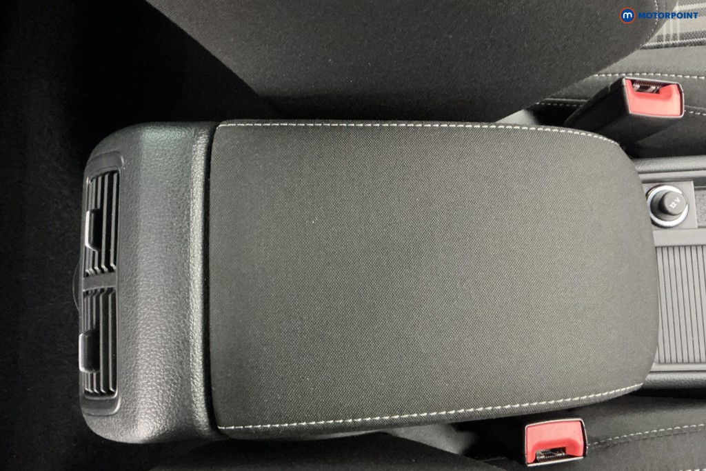 Volkswagen Golf GTD Automatic Diesel Hatchback - Stock Number (1613946) - 9th supplementary image