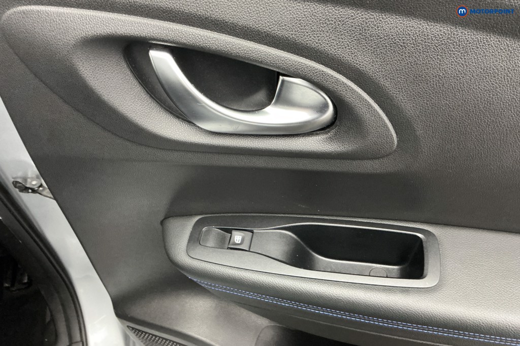 Renault Kadjar S Edition Manual Petrol SUV - Stock Number (1614098) - 29th supplementary image