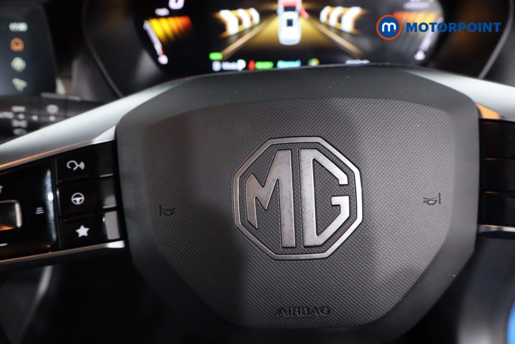 Mg Motor Uk ZS Trophy Automatic Petrol-Electric Hybrid SUV - Stock Number (1617069) - 13th supplementary image