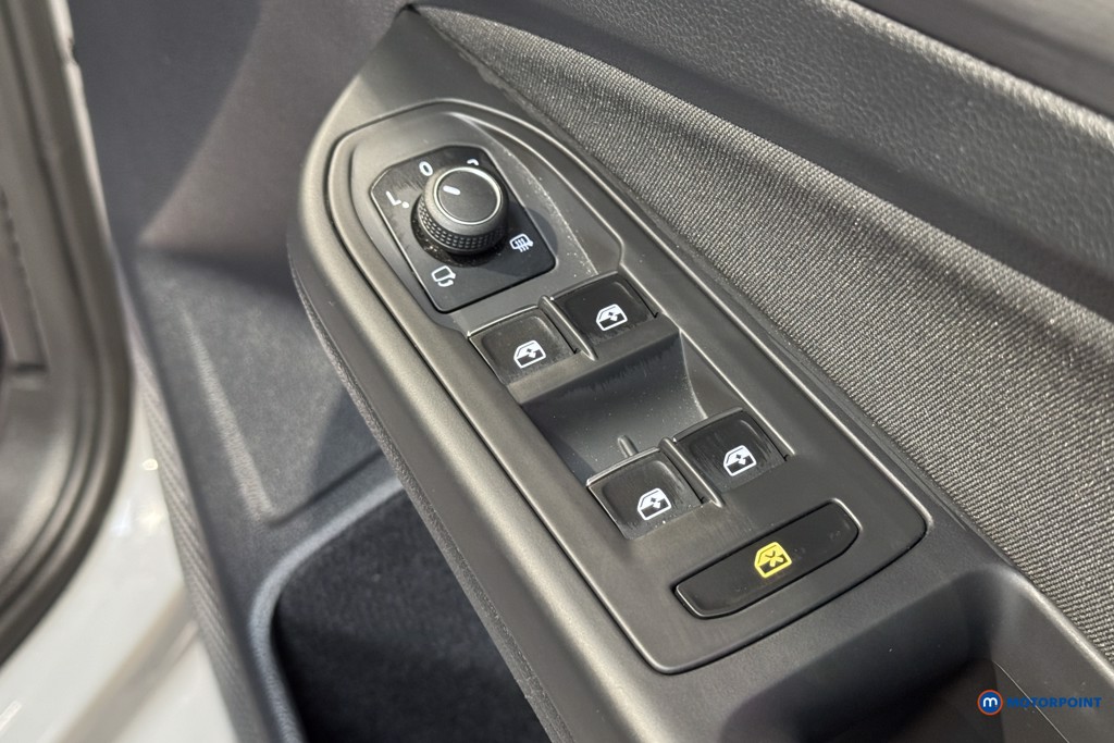 Volkswagen Golf Style Manual Petrol Hatchback - Stock Number (1617392) - 13th supplementary image