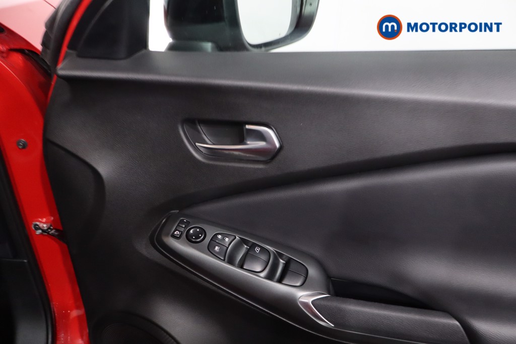 Nissan Juke Acenta Premium Manual Petrol SUV - Stock Number (1619026) - 20th supplementary image