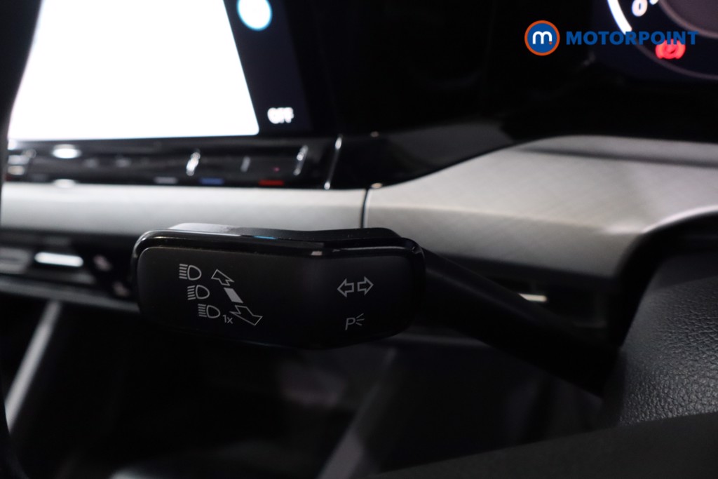 Volkswagen Golf Life Manual Petrol Hatchback - Stock Number (1619913) - 14th supplementary image