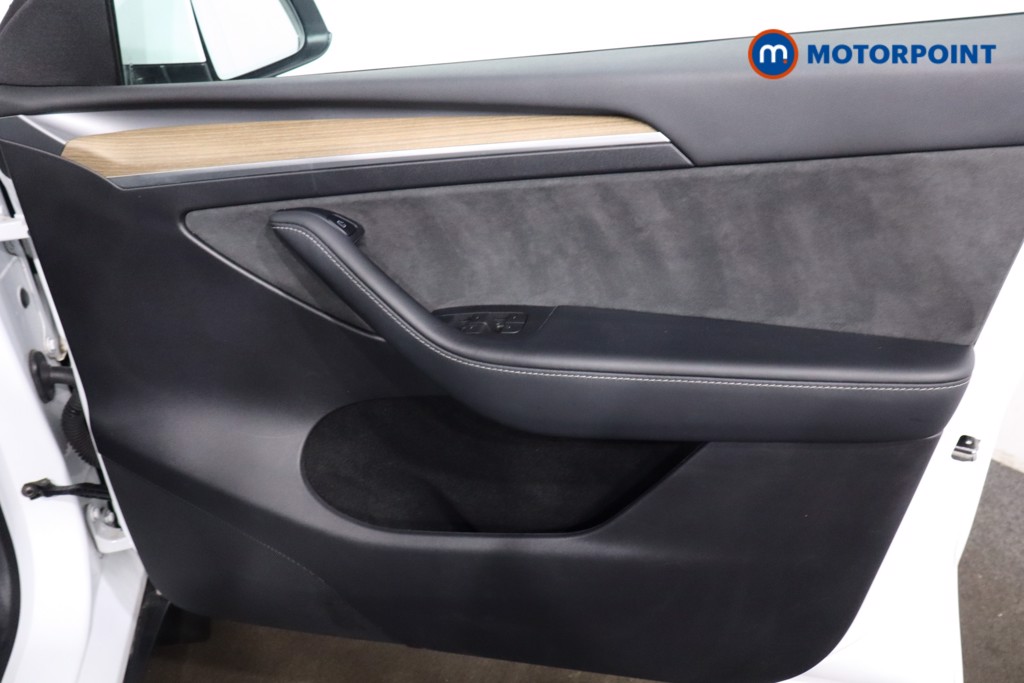 Tesla Model Y Long Range Automatic Electric SUV - Stock Number (1619916) - 22nd supplementary image