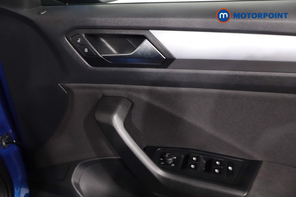 Volkswagen T-Roc Life Manual Petrol SUV - Stock Number (1620617) - 24th supplementary image