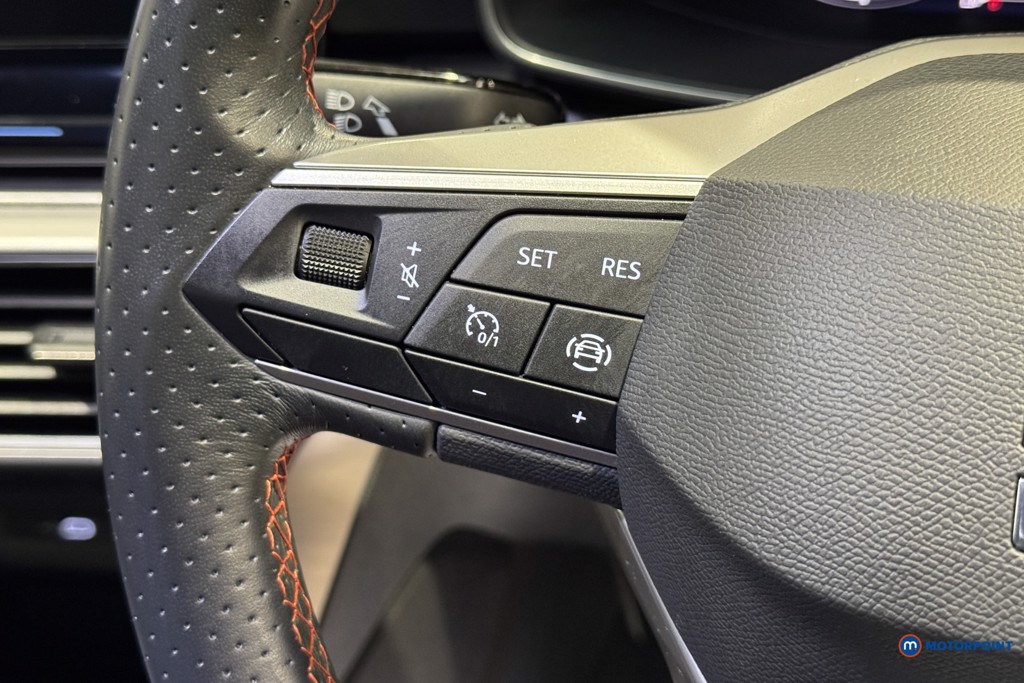 Seat Leon Fr Sport Manual Petrol Estate - Stock Number (1620966) - 9th supplementary image