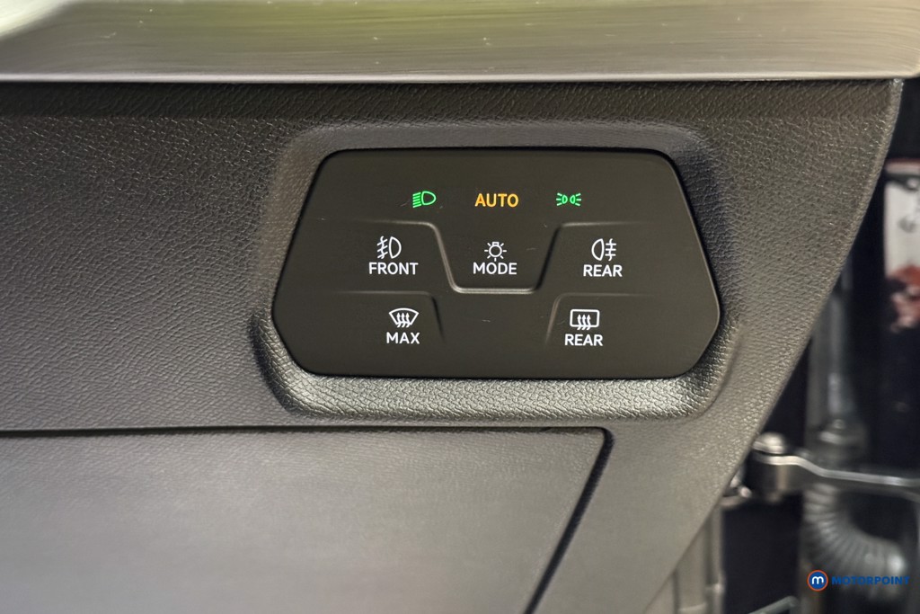 Seat Leon Fr Sport Manual Petrol Estate - Stock Number (1620966) - 10th supplementary image