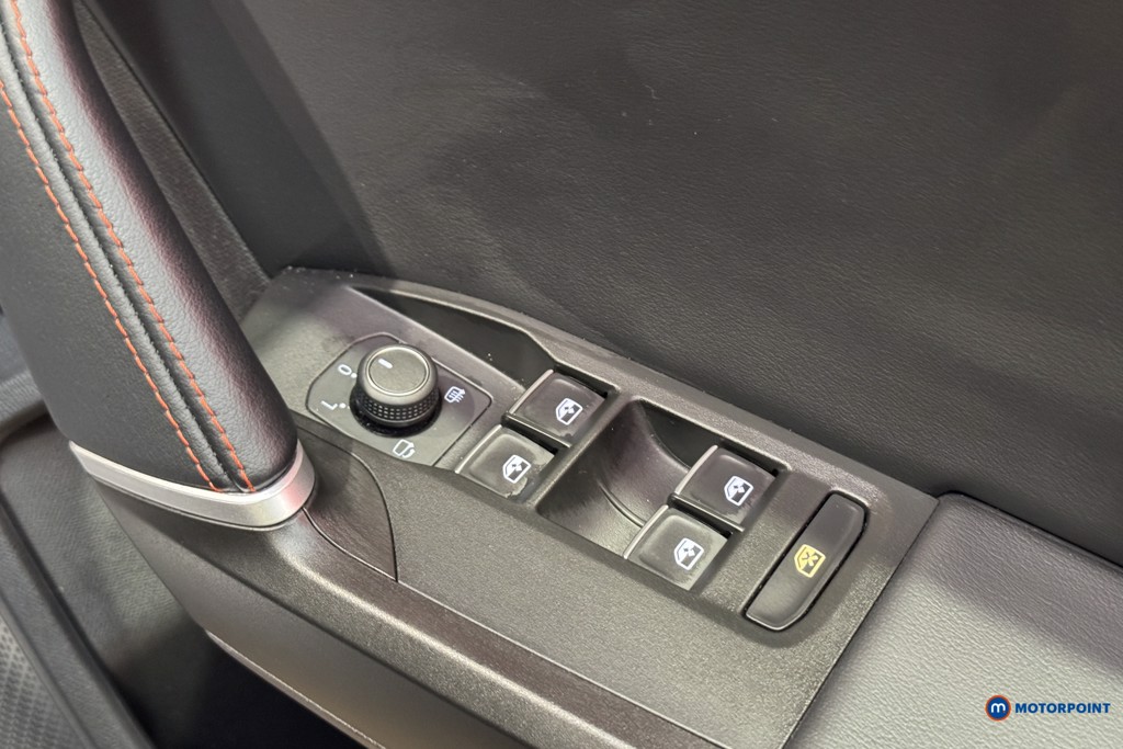 Seat Leon Fr Sport Manual Petrol Estate - Stock Number (1620966) - 11th supplementary image