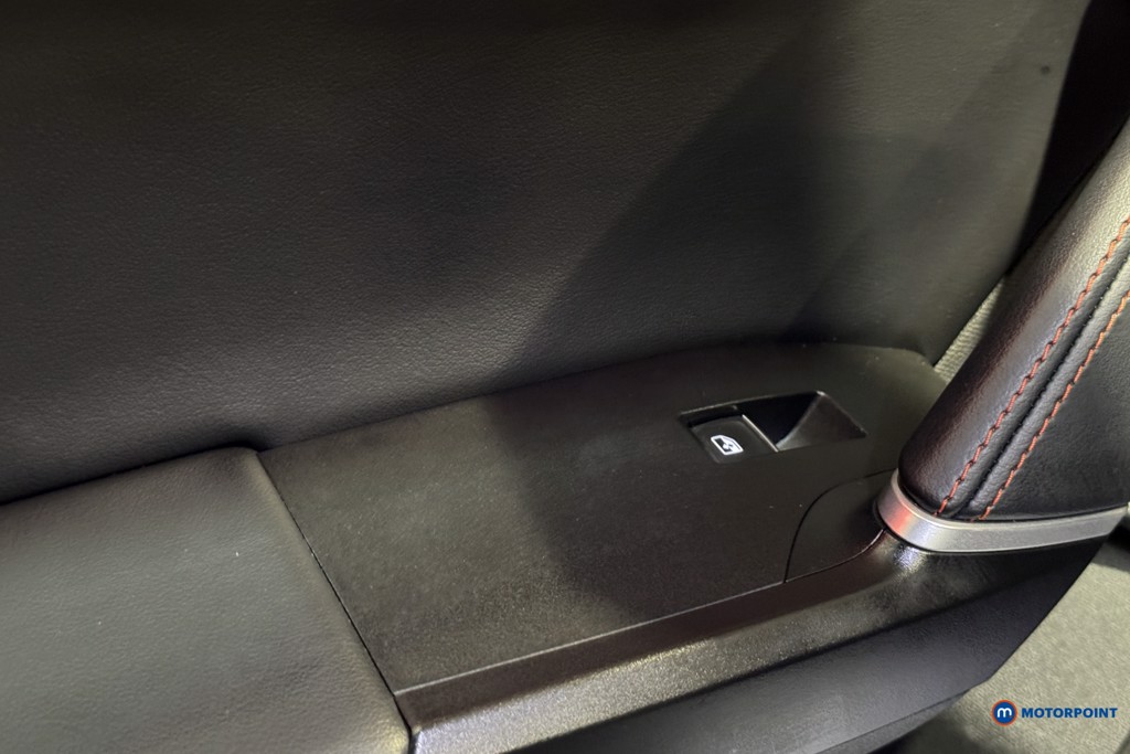 Seat Leon Fr Sport Manual Petrol Estate - Stock Number (1620966) - 12th supplementary image