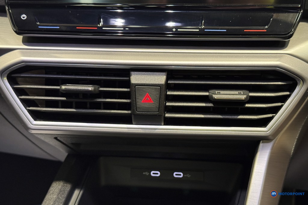 Seat Leon Fr Sport Manual Petrol Estate - Stock Number (1620966) - 18th supplementary image