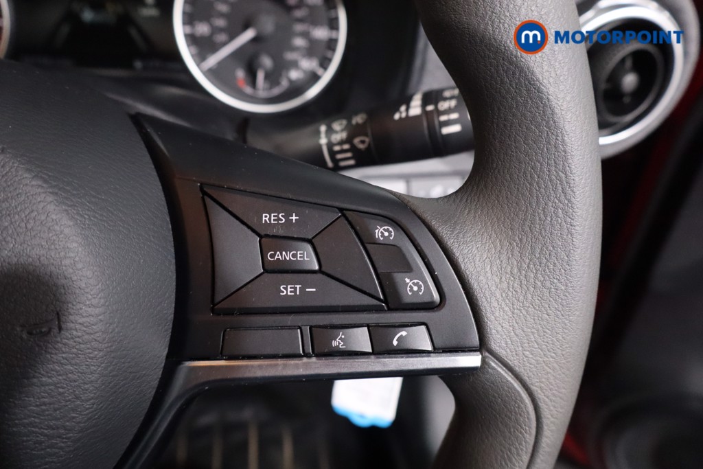 Nissan Juke Acenta Premium Manual Petrol SUV - Stock Number (1621197) - 8th supplementary image