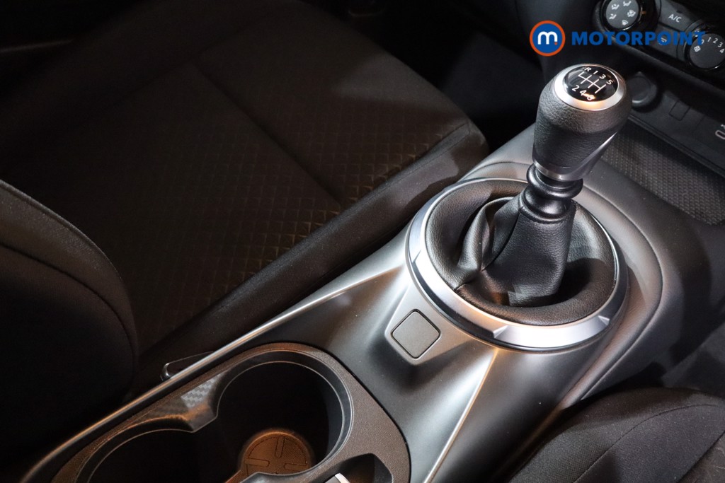 Nissan Juke Acenta Premium Manual Petrol SUV - Stock Number (1621197) - 19th supplementary image