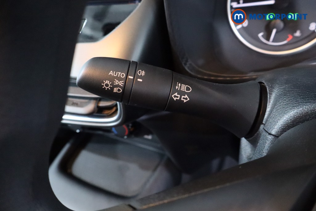 Nissan Juke Acenta Premium Manual Petrol SUV - Stock Number (1621207) - 14th supplementary image