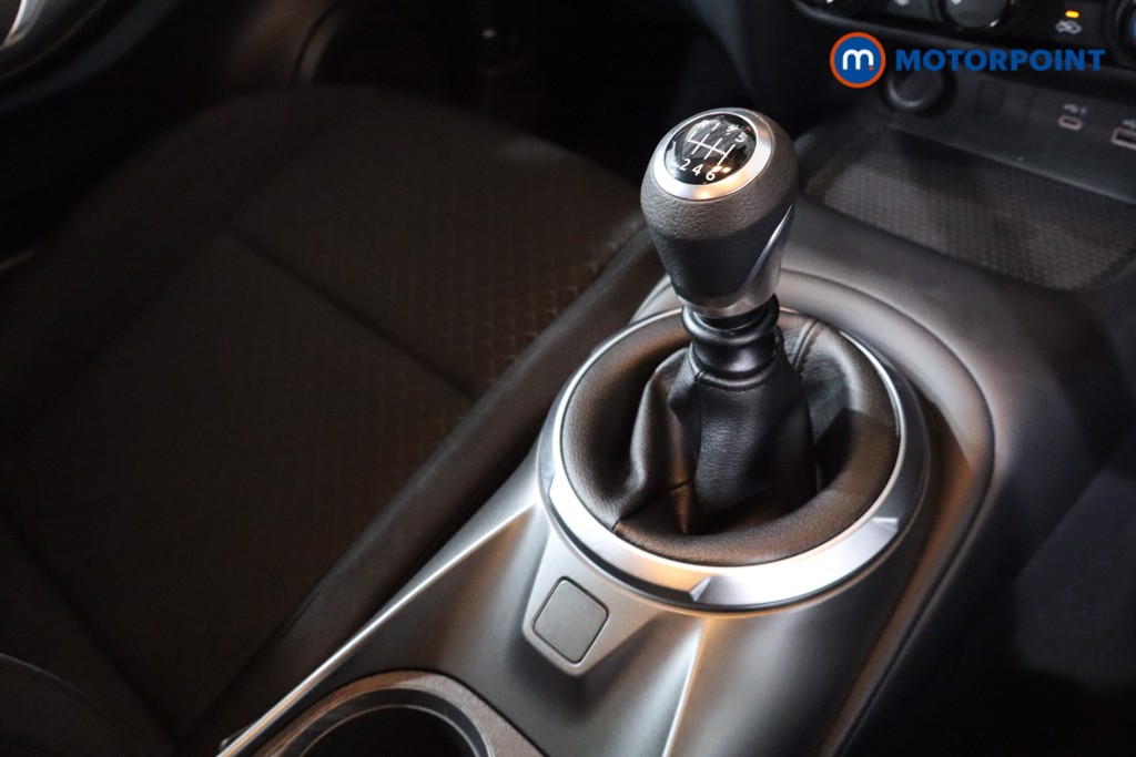 Nissan Juke Acenta Premium Manual Petrol SUV - Stock Number (1621207) - 17th supplementary image