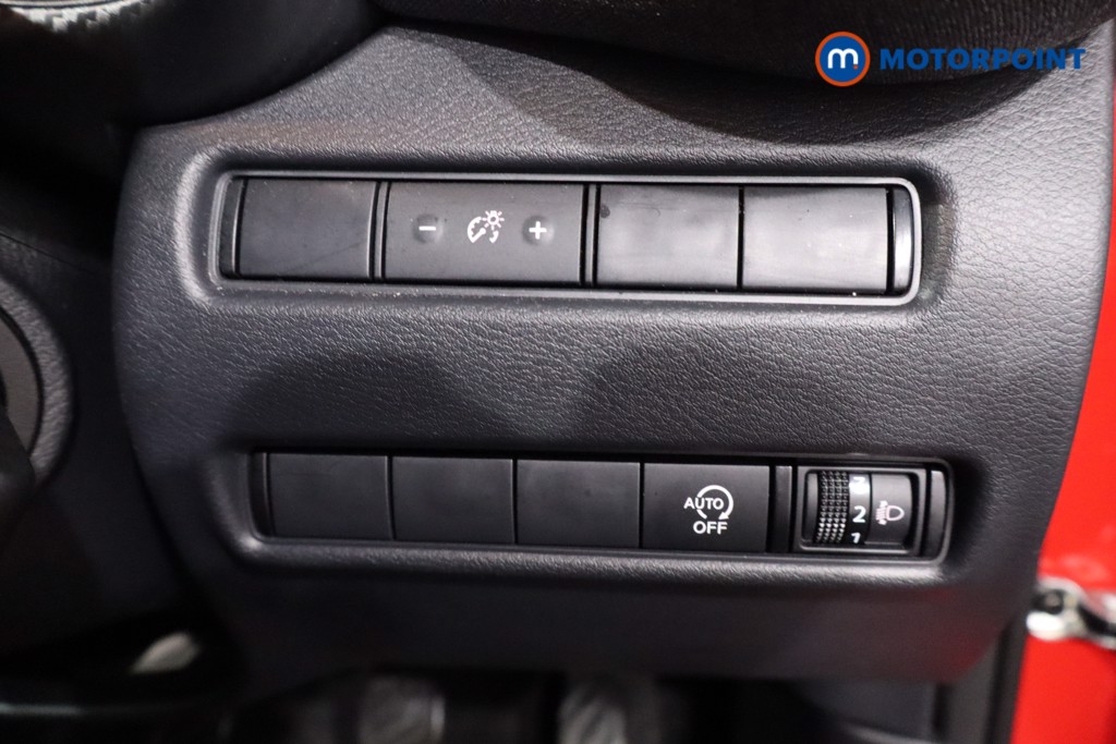 Nissan Juke Acenta Premium Manual Petrol SUV - Stock Number (1621210) - 17th supplementary image