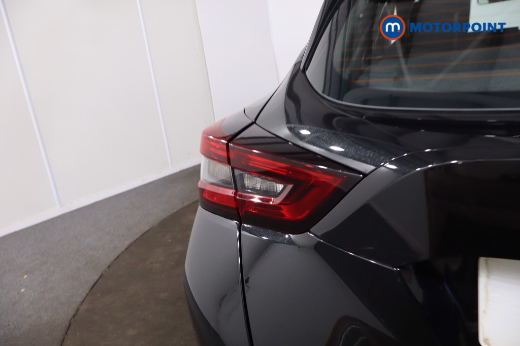 Nissan Juke Acenta Premium Manual Petrol SUV - Stock Number (1621215) - 32nd supplementary image