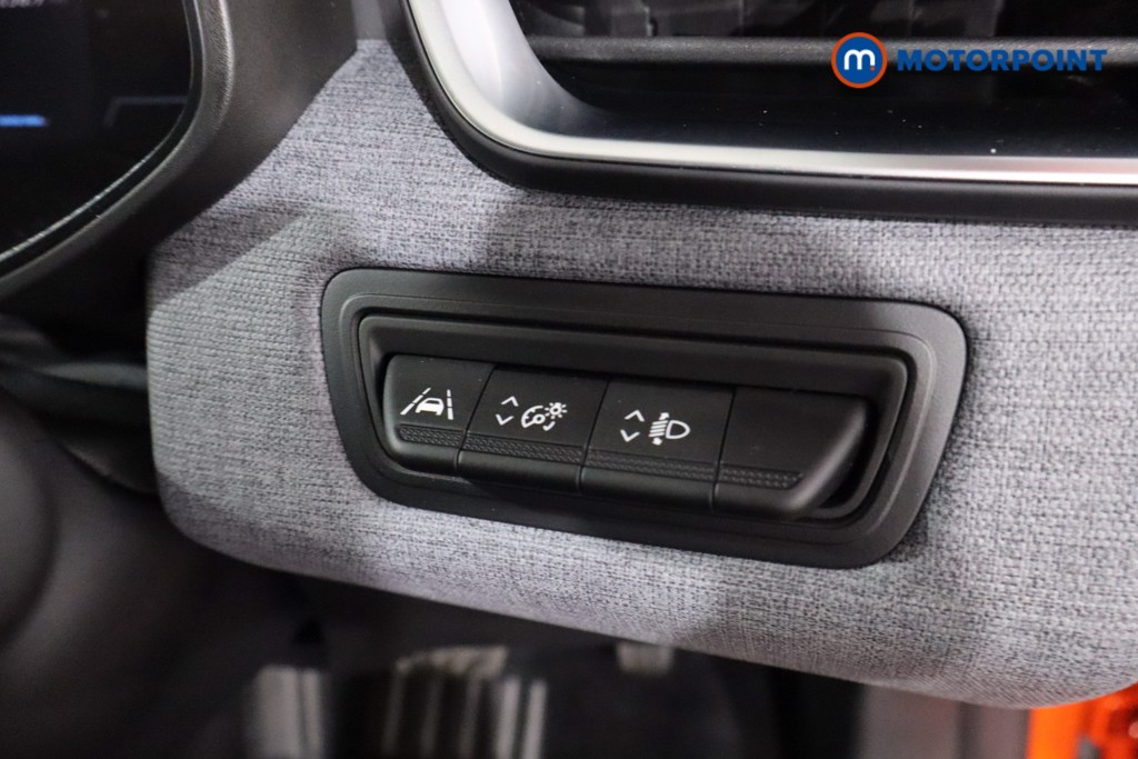 Renault Clio Evolution Automatic Petrol-Electric Hybrid Hatchback - Stock Number (1621579) - 17th supplementary image