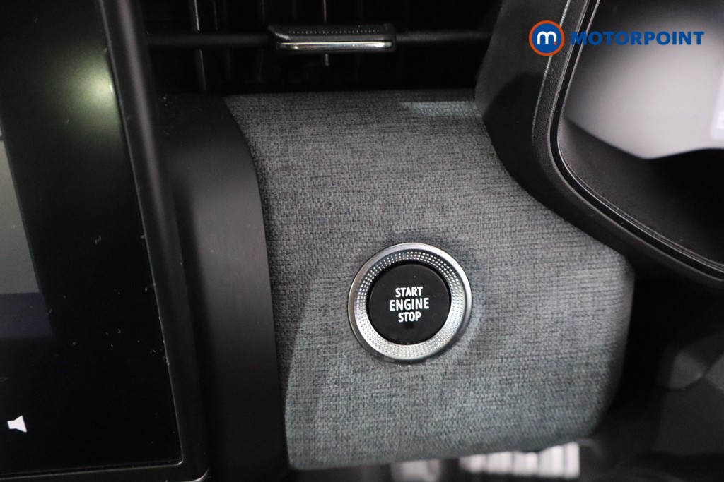 Renault Clio Evolution Automatic Petrol-Electric Hybrid Hatchback - Stock Number (1621579) - 18th supplementary image