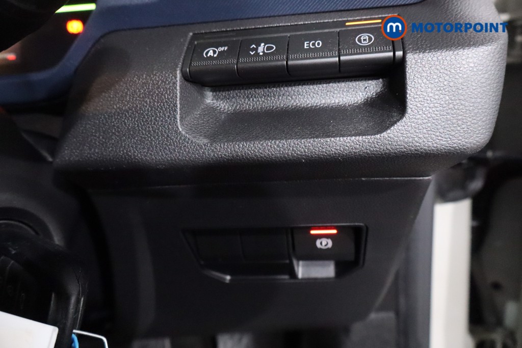 Dacia Duster Expression Manual Petrol SUV - Stock Number (1621833) - 18th supplementary image