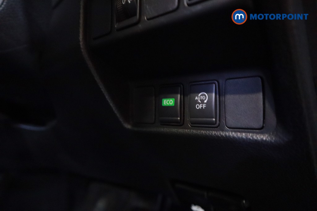 Nissan Qashqai Acenta Premium Automatic Diesel SUV - Stock Number (1618622) - 7th supplementary image