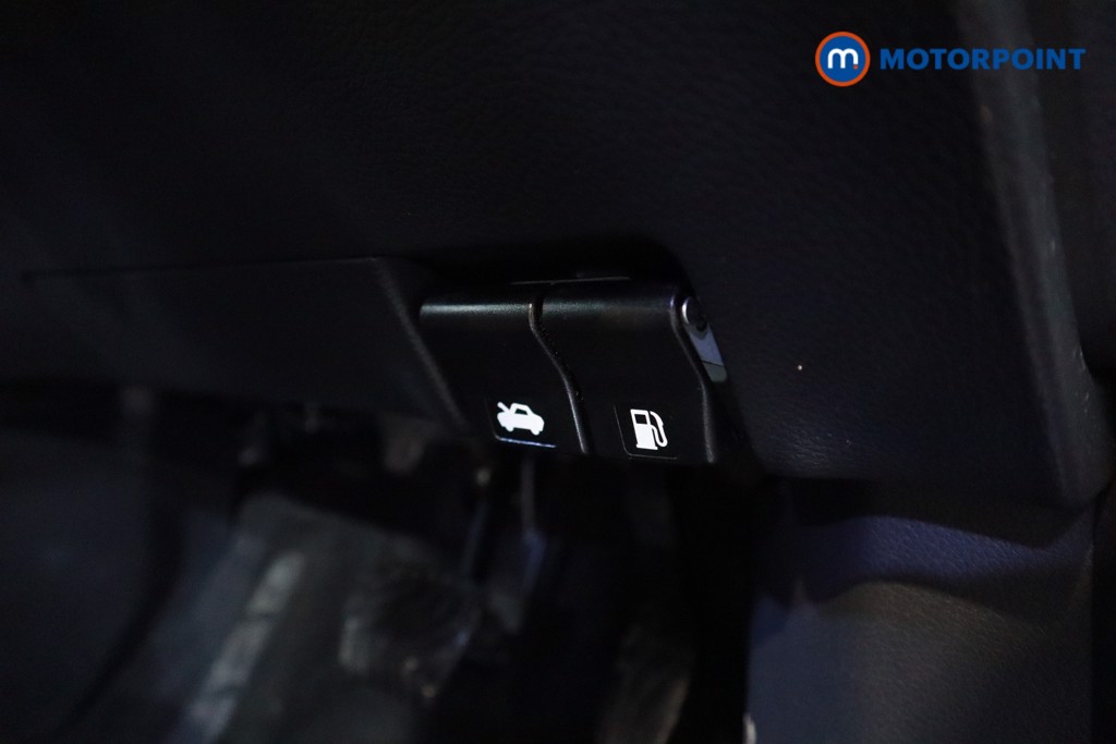 Nissan Qashqai Acenta Premium Automatic Diesel SUV - Stock Number (1618622) - 8th supplementary image