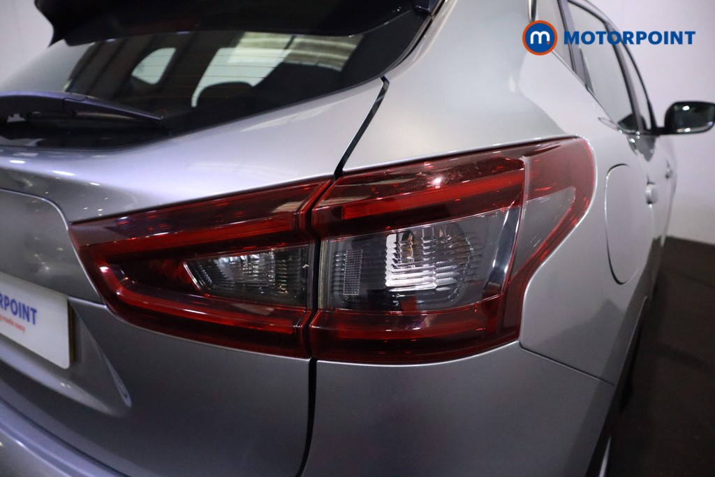 Nissan Qashqai Acenta Premium Automatic Diesel SUV - Stock Number (1618622) - 38th supplementary image