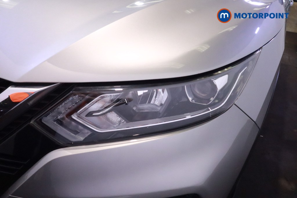 Nissan Qashqai Acenta Premium Automatic Diesel SUV - Stock Number (1618622) - 42nd supplementary image