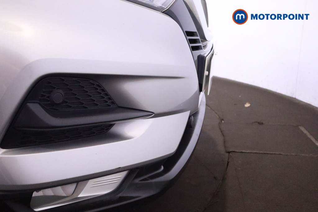 Nissan Qashqai Acenta Premium Automatic Diesel SUV - Stock Number (1618622) - 44th supplementary image