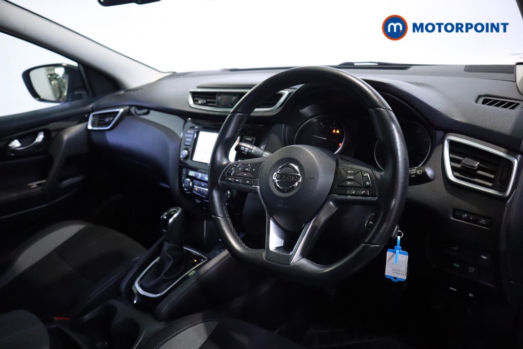 Nissan Qashqai Acenta Premium Automatic Diesel SUV - Stock Number (1618622) - 1st supplementary image