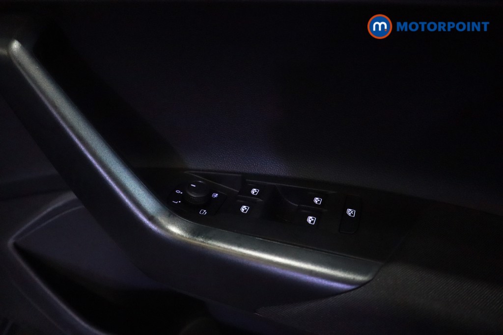 Volkswagen Polo Life Manual Petrol Hatchback - Stock Number (1619510) - 3rd supplementary image