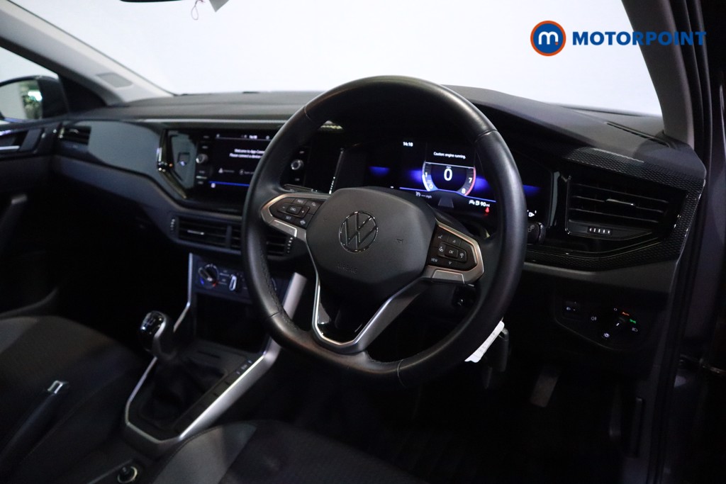 Volkswagen Polo Life Manual Petrol Hatchback - Stock Number (1619510) - 1st supplementary image