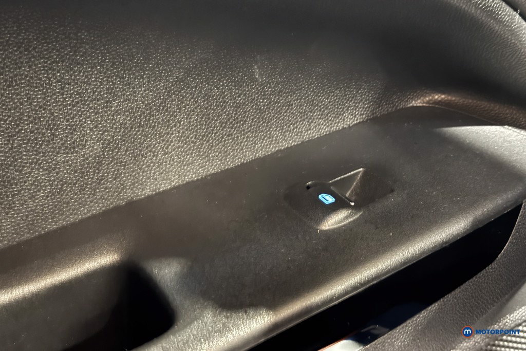 Ford Ecosport Titanium Manual Petrol SUV - Stock Number (1619980) - 14th supplementary image