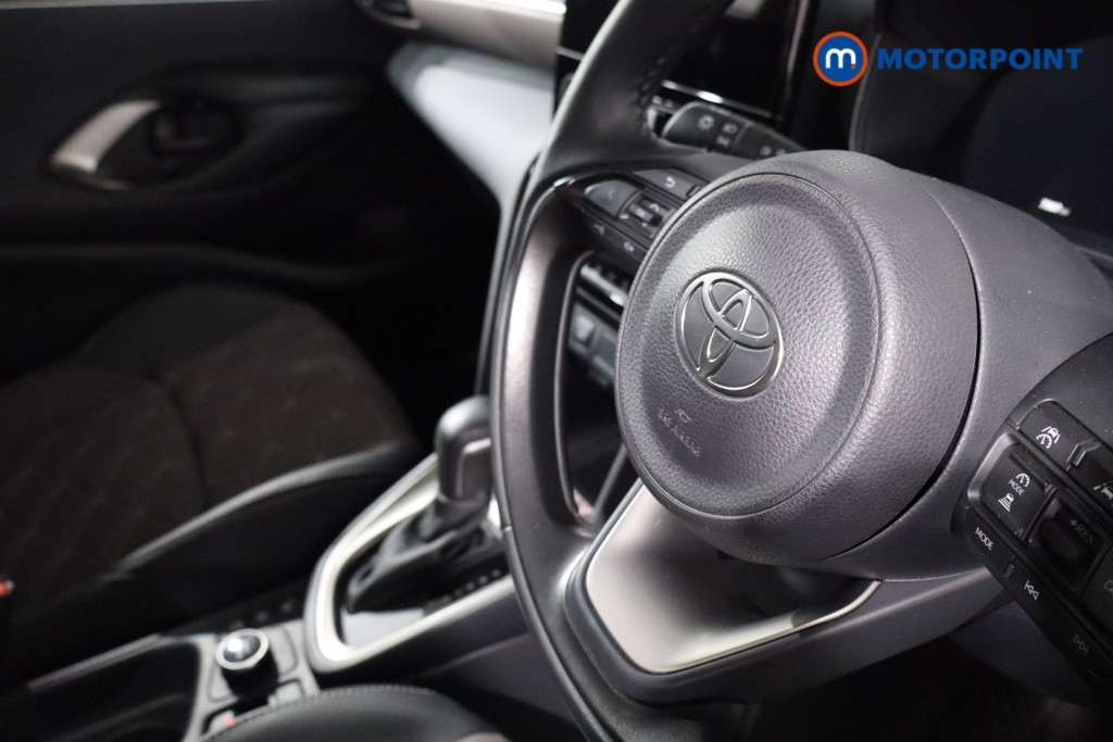 Toyota Yaris Cross Excel Automatic Petrol-Electric Hybrid Estate - Stock Number (1620049) - 23rd supplementary image