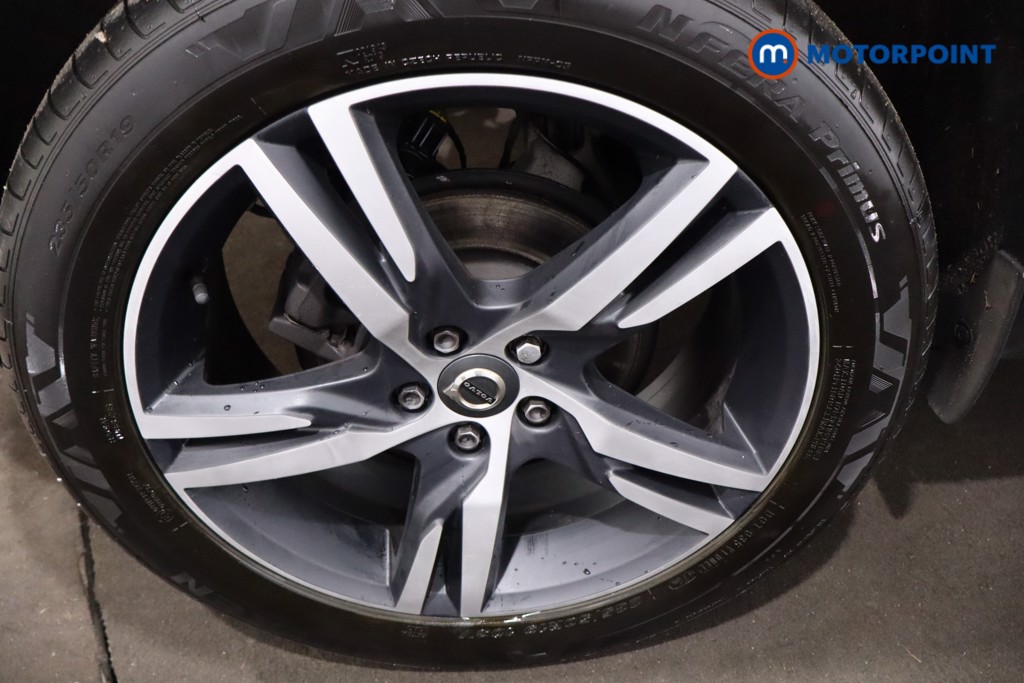 Volvo Xc40 R Design Manual Petrol SUV - Stock Number (1620163) - 9th supplementary image