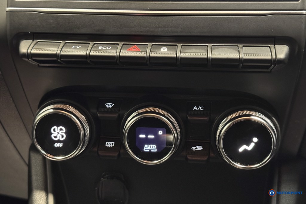 Renault Captur Iconic Edition Automatic Petrol-Electric Hybrid SUV - Stock Number (1620620) - 18th supplementary image